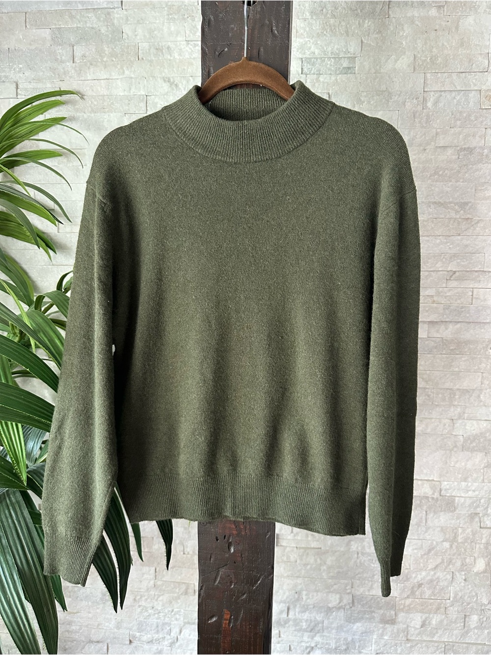 JH Collectibles Vintage Military Green Wool Angora Blend Mock Neck Sweater PM